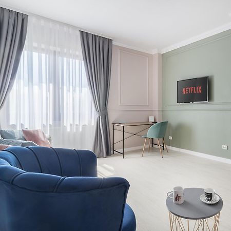 Moonlight Central Apartments Oradea Buitenkant foto