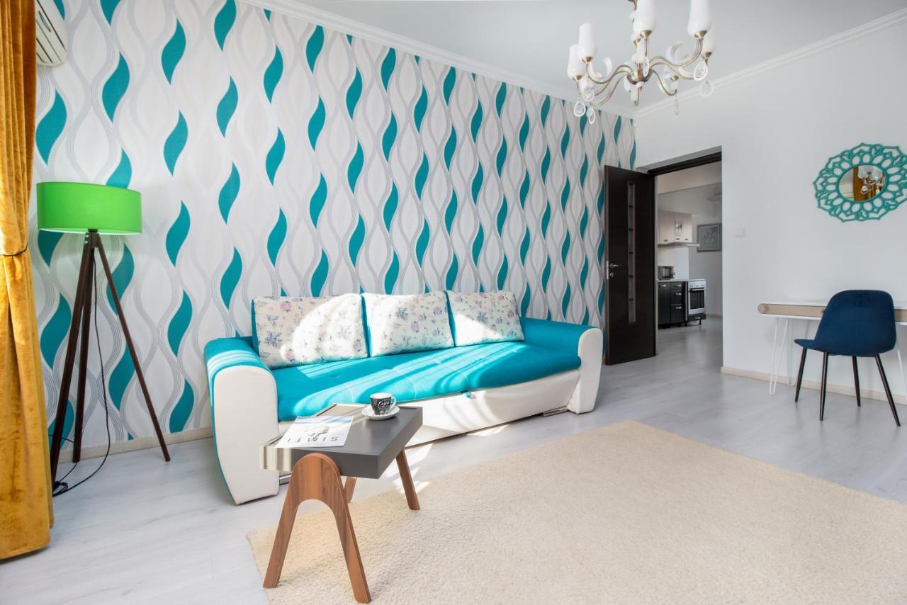Moonlight Central Apartments Oradea Buitenkant foto